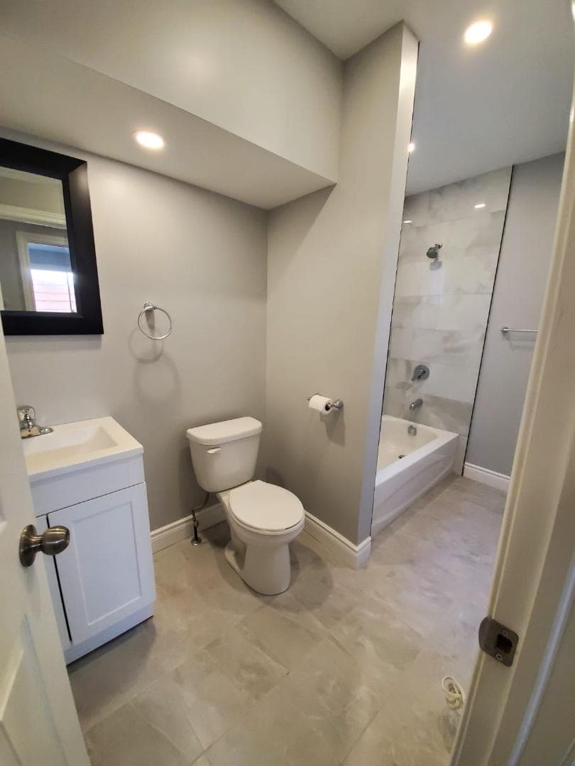 62 Division St, Unit 1 - Room 1, St. Catharines, Ontario photo 4