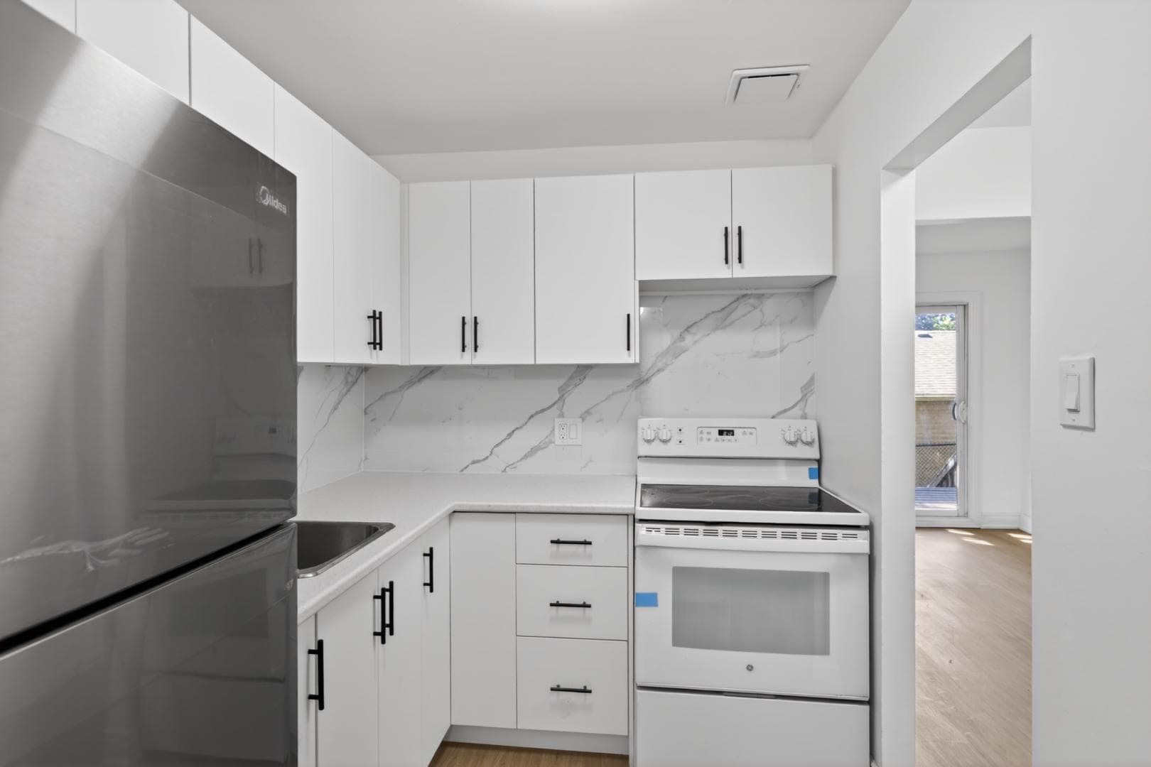 Hazlitt St, 169 Hazlitt St – Unit 3, Peterborough, ON photo 2