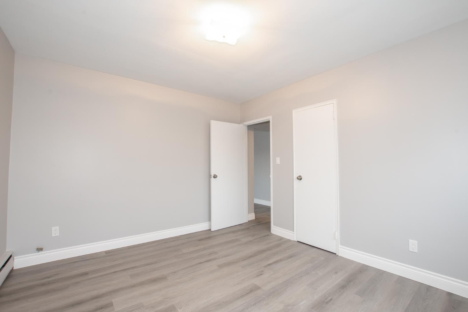 5 Napier St, Unit 3, St. Catharines, ON photo 3