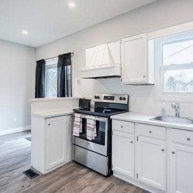 136 Gage Avenue South, Unit 1 - Back Room (Master), Hamilton, Ontario photo 3